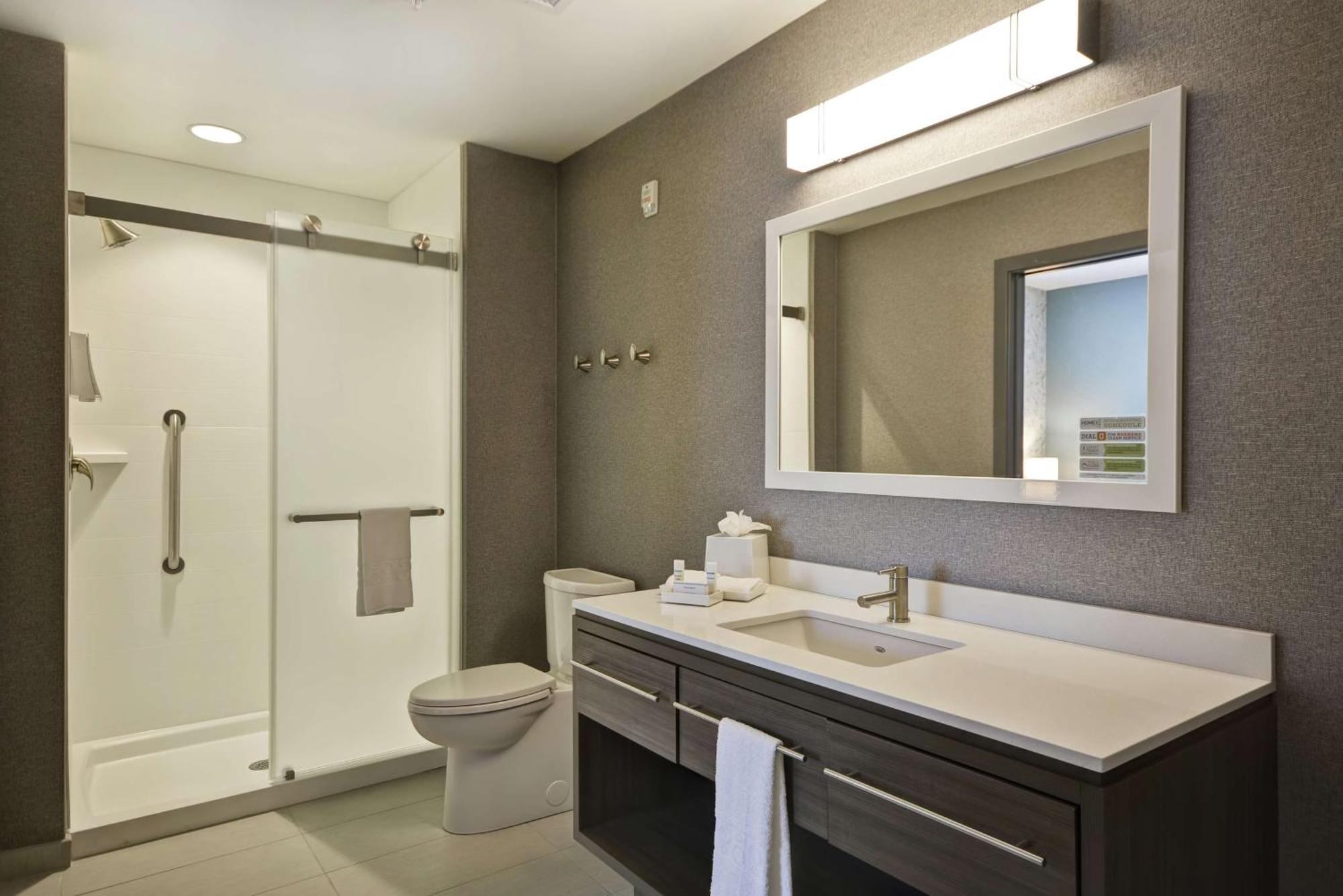 Home2 By Hilton George 3* Queensbury
